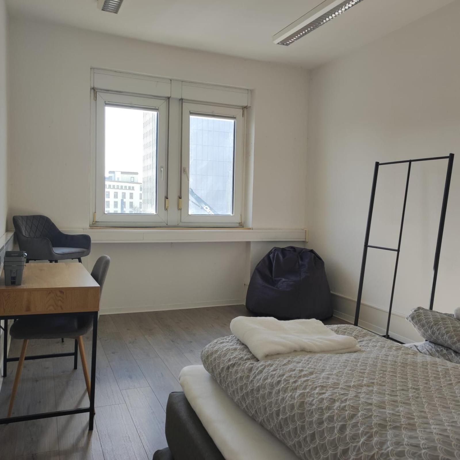 Simplex Apartments Am Ettlinger Tor Spacious Карлсруе Екстериор снимка