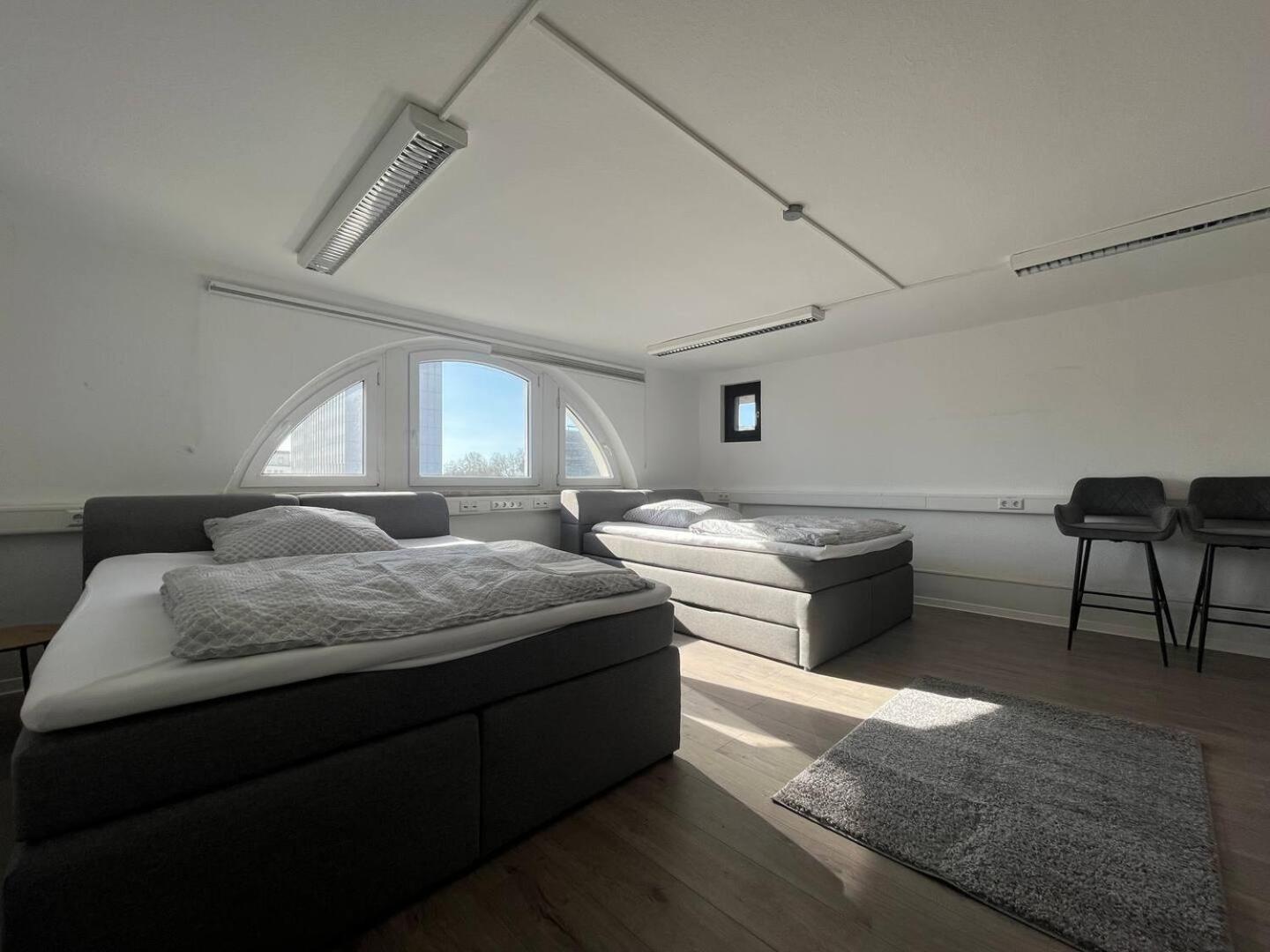 Simplex Apartments Am Ettlinger Tor Spacious Карлсруе Екстериор снимка